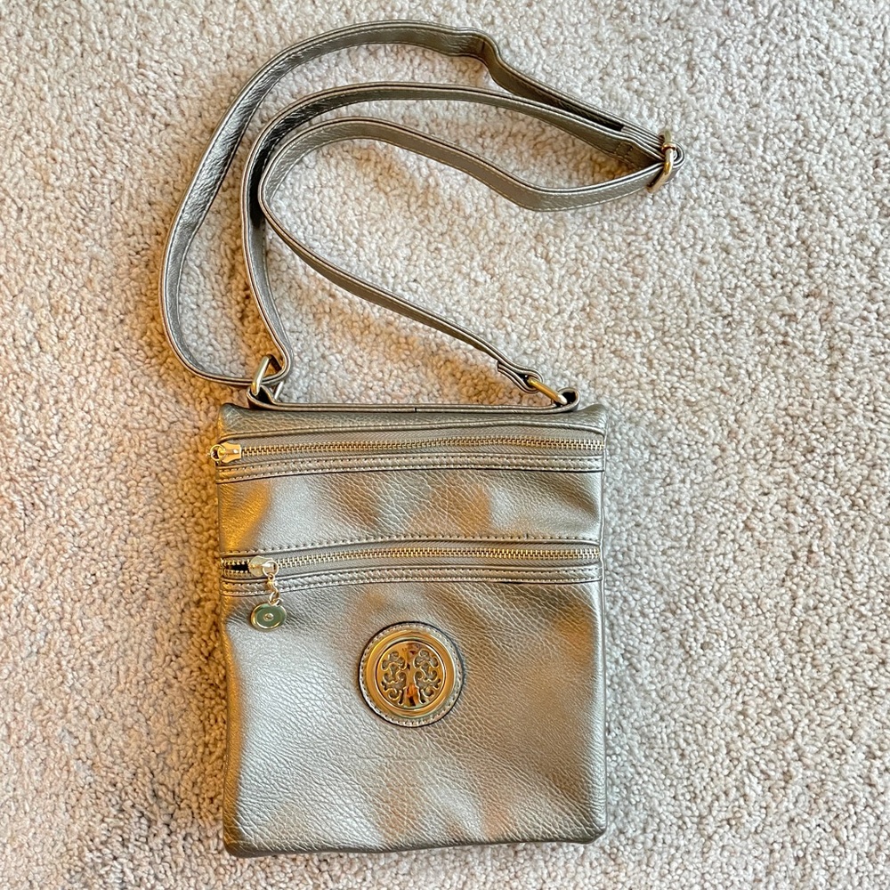 Deluxity Los Angeles Metallic Pewter Gold Double Flap Zipper Crossbody Purse Bag